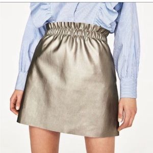 ZARA METALLIC FAUX LEATHER PAPER BAG WAIST MINI SKIRT GOLD VEGAN LEATHER…